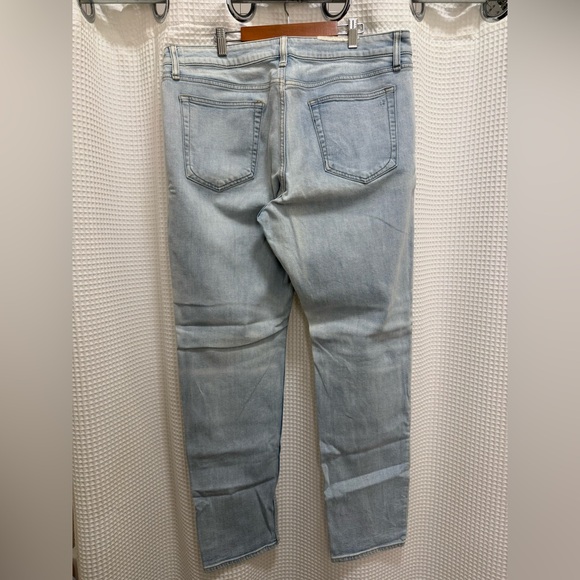 rag & bone Men’s light wash jeans - size 34 - Picture 6 of 7
